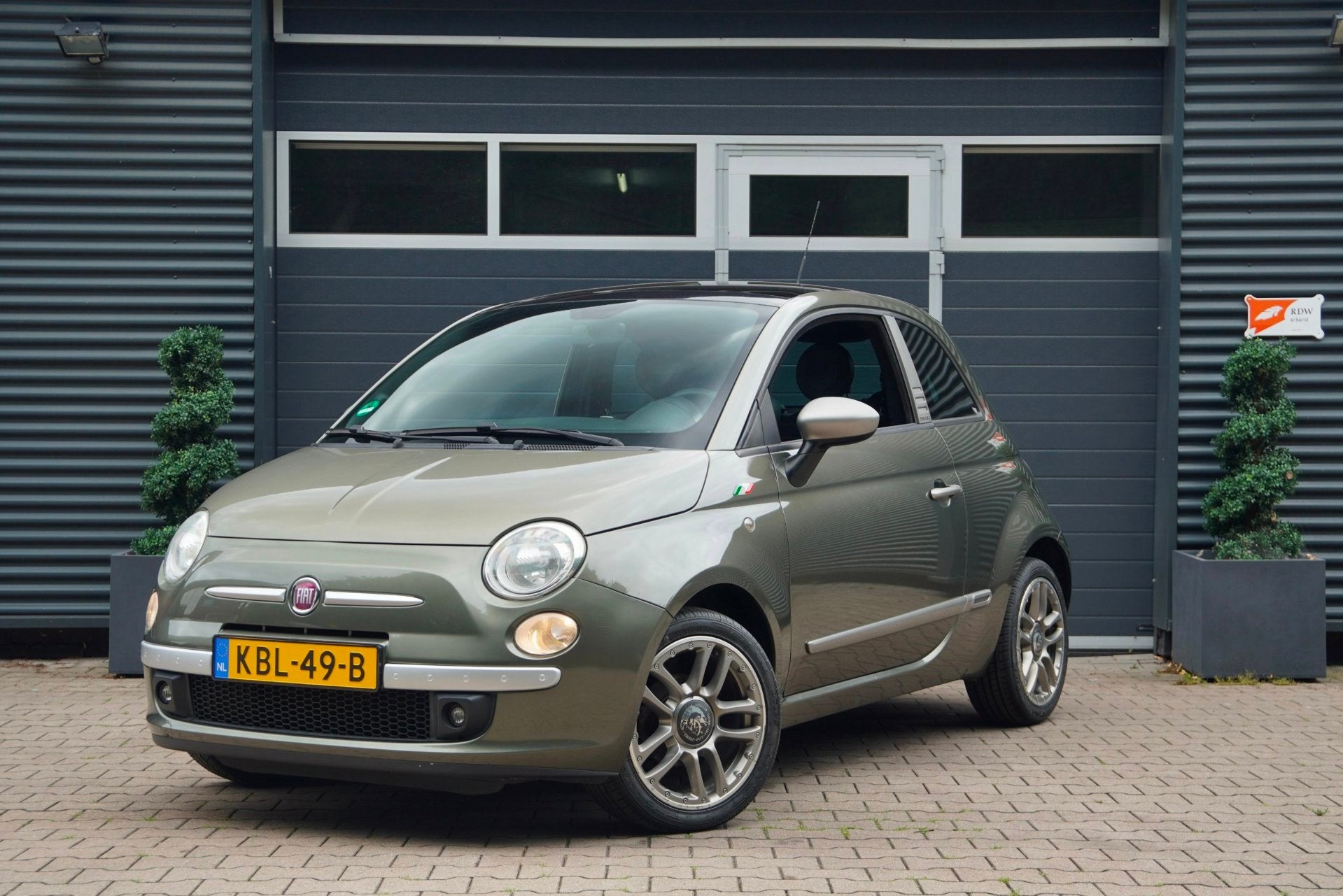 Fiat 500 1.2 Lounge "By Diesel" PANO INTERSCOPE AUDIO LEDER, Auto's, Gebruikt, 4 cilinders, 840 kg, 4 stoelen