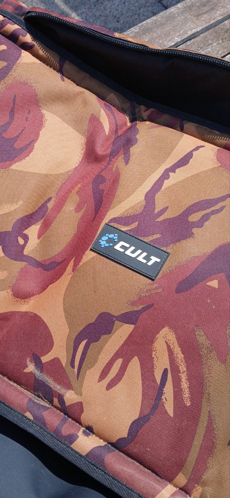 Cult Tackle Deluxe voerboot tas - Camouflage, Ophalen of Verzenden, Gebruikt, Koffer of Tas
