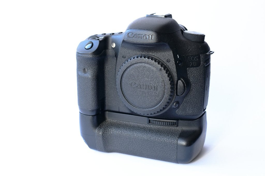 Canon EOS 7D + originele Canon BG-E7 battery grip, Audio, Tv en Foto, Fotocamera's Digitaal, Ingebouwde flitser, Gebruikt, Spiegelreflex