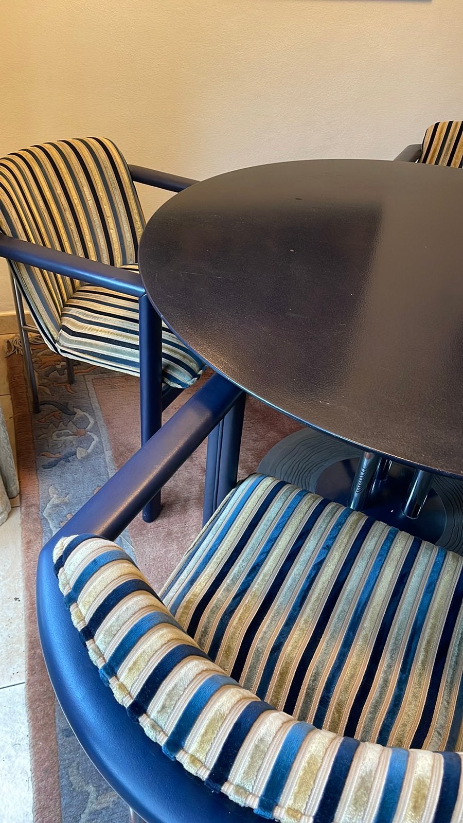 4 mooie eettafel fauteuils Leolux, Ophalen, Gebruikt, 4 tot 6 stoelen