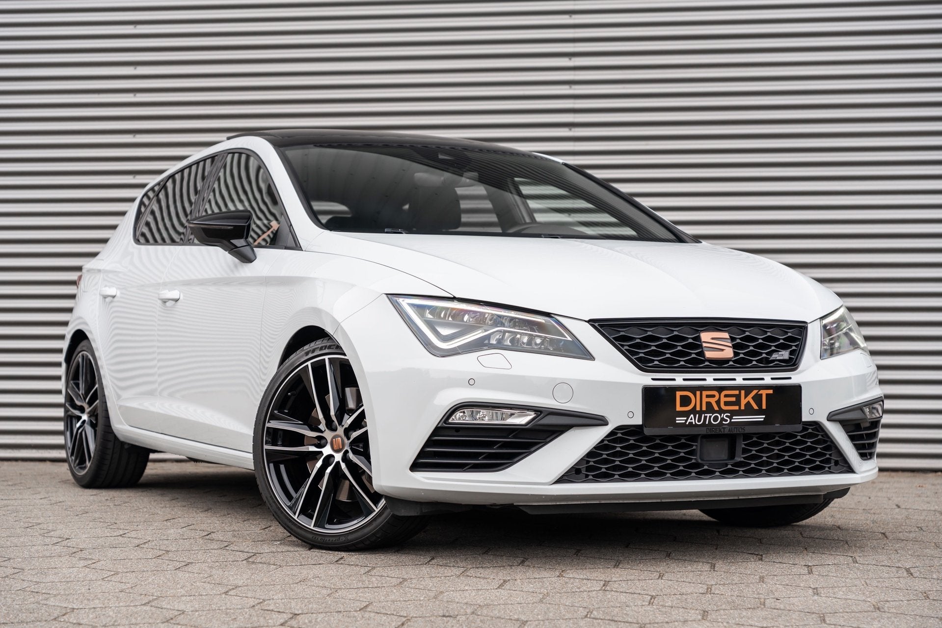 SEAT Leon 2.0 TSI CUPRA PANORAMA BEATS VIRTUAL APPLE CARPLAY, Auto's, Seat, 15 km/l, Gebruikt, Zwart, 4 cilinders