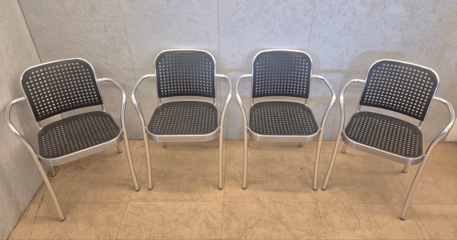 4x De Padova Silver design armstoel – Vico Magistretti