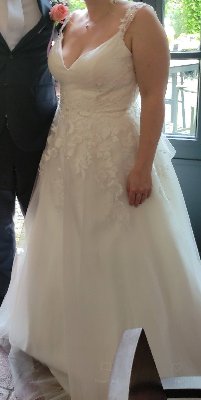 Prachtige trouwjurk met kanten details en sluier, Trouwjurk, Wit, Magic bride, Ophalen of Verzenden