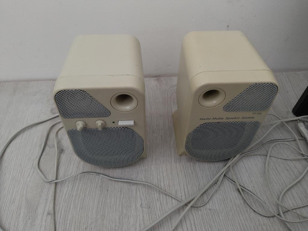 Multi-Media Speaker System SP-685, Computers en Software, Pc speakers, Gebruikt, Audiokanaal 2.0, Ophalen of Verzenden