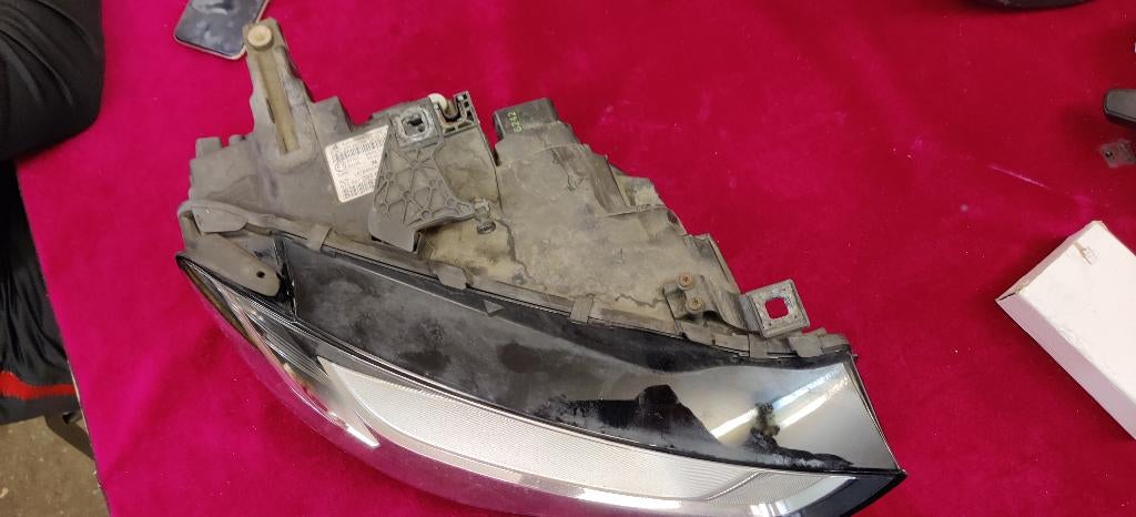 8t0941004BA en 8t0941003BA Audi A5 Koplamp Links en Rechts, Ophalen of Verzenden, Gebruikt