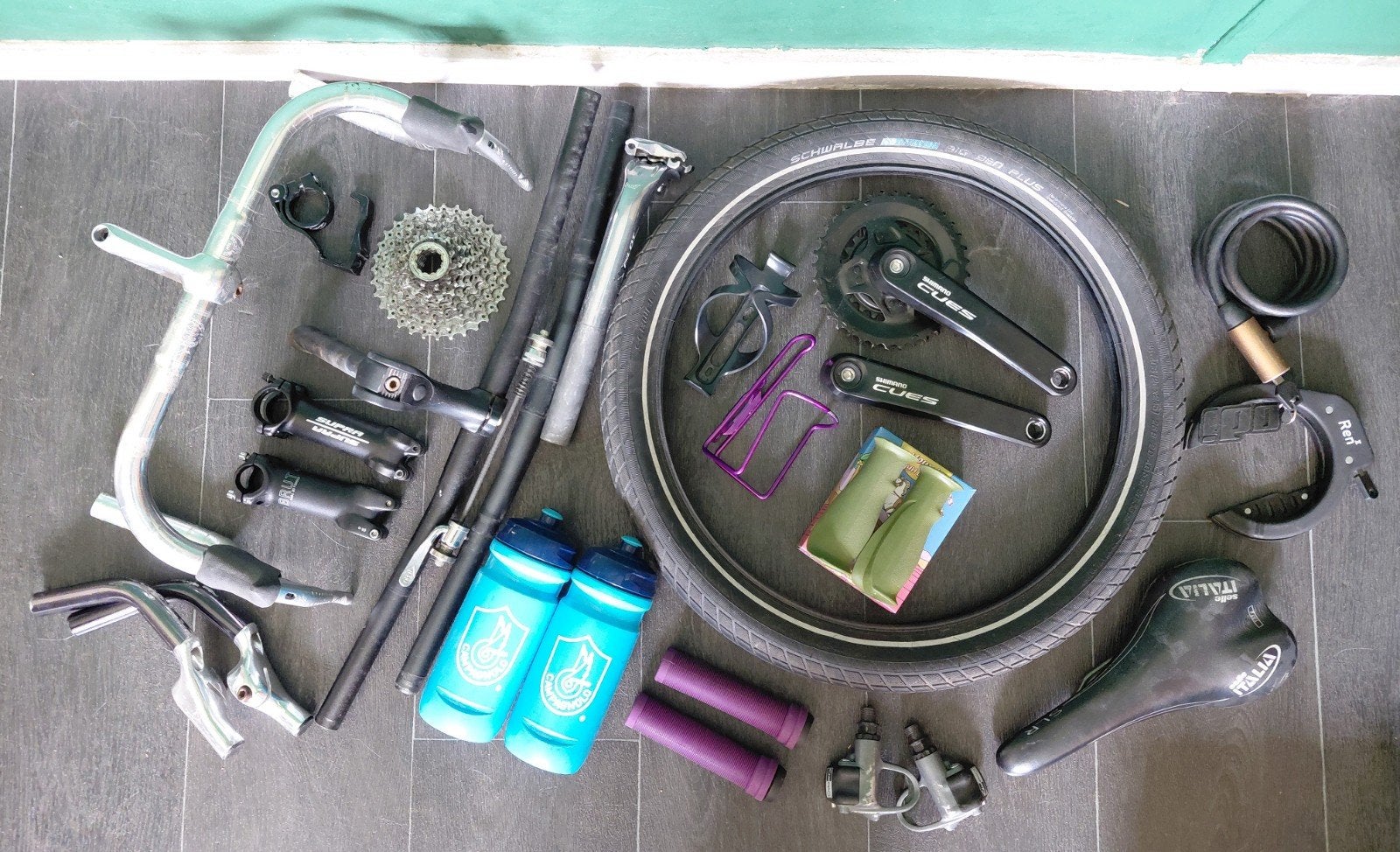 Fiets onderdelen Bundel alles in 1 koop niks loss, Ophalen, Zo goed als nieuw, Kinderfiets, Band