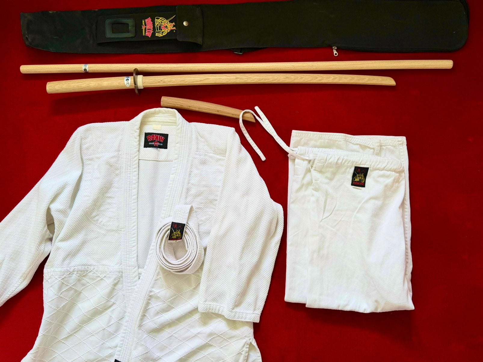 Complete Aikido-Set met pak, jo, bokken en tantō., Ophalen, Vechtsportmateriaal, Maat L, Zo goed als nieuw