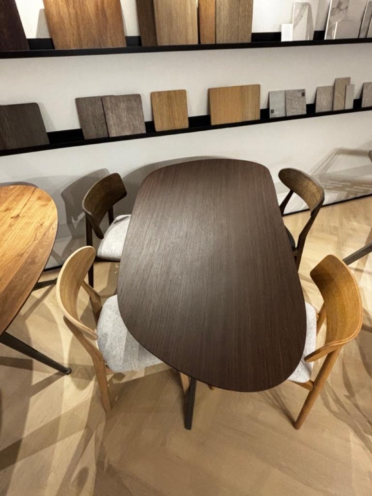 Scandinavische design stoelen set | Kas20 Outlet Amsterdam, Ophalen, Bruin, Zo goed als nieuw, Vier