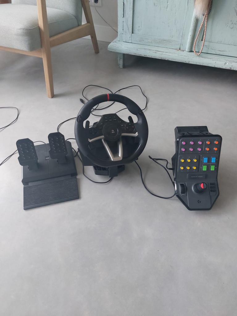 Ps4 stuur en saitek, Ophalen, 1 speler, Racen en Vliegen, Zo goed als nieuw