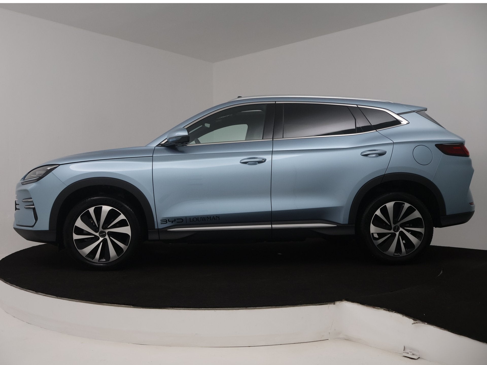 BYD SEAL U 1.5 DM-i FWD Boost | Origineel NL! | NAP! | Panor, 12 maanden, Seal U, 1498 cc, 4 cilinders