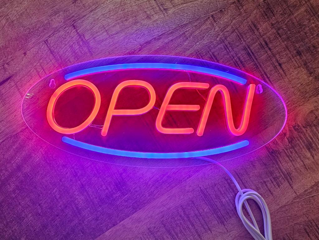 Neon Ledverlichting 'OPEN' - Nieuw in doos, Verzamelen, Ophalen of Verzenden, Nieuw, Lichtbak of (neon) lamp