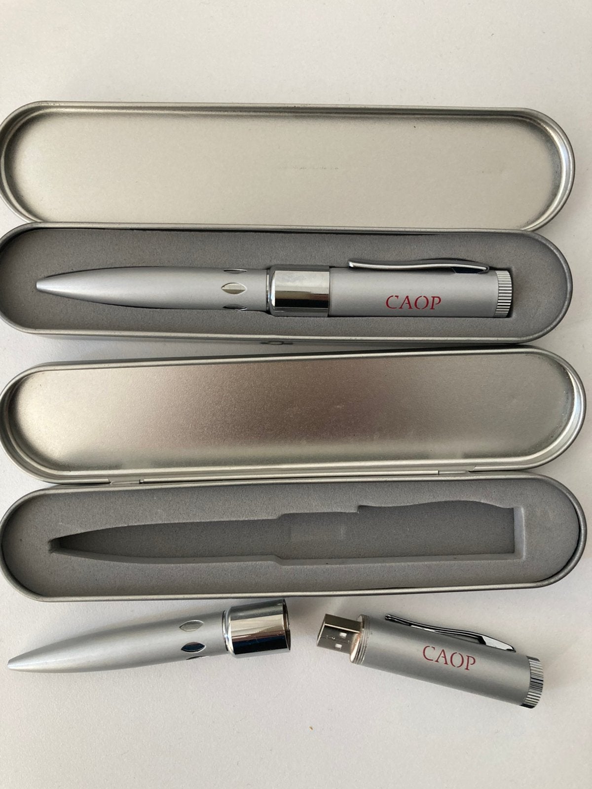 Twee pennen met usb, Ophalen of Verzenden, Zo goed als nieuw, Balpen, Overige merken