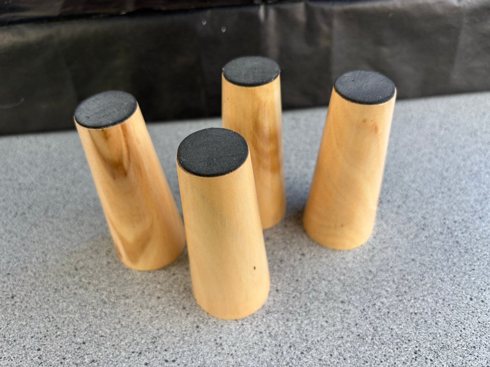 Set van 4 Houten Meubelpoten - 10 cm, Huis en Inrichting, Ophalen, Zo goed als nieuw, Overige houtsoorten, Tafelpoot