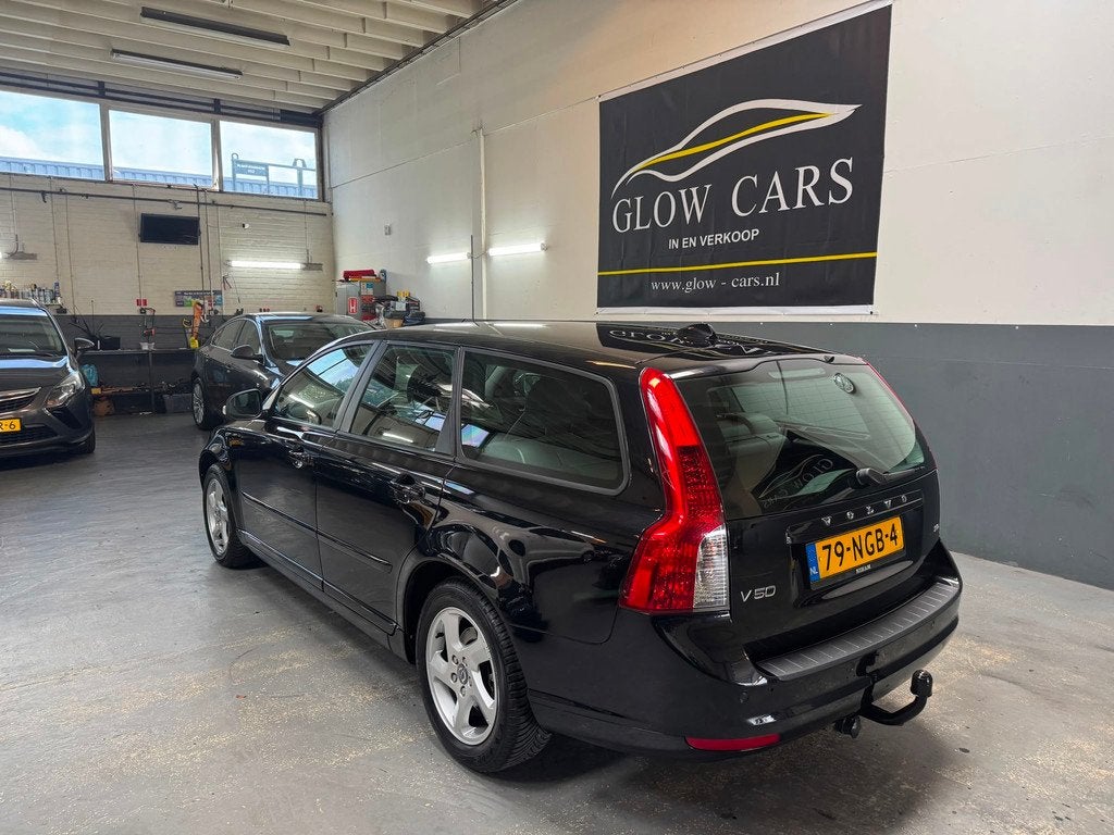 Volvo V50 2.0 Sport |AIRCO|PDC|NAVI|LMV, Auto's, Volvo, Stof, Gebruikt, Zwart, Origineel Nederlands