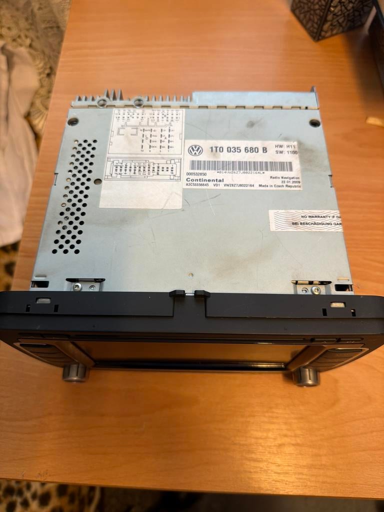 RCD 330 Golf 6 Scherm - Origineel, defect display, Auto diversen, Autoradio's, Gebruikt, Ophalen of Verzenden
