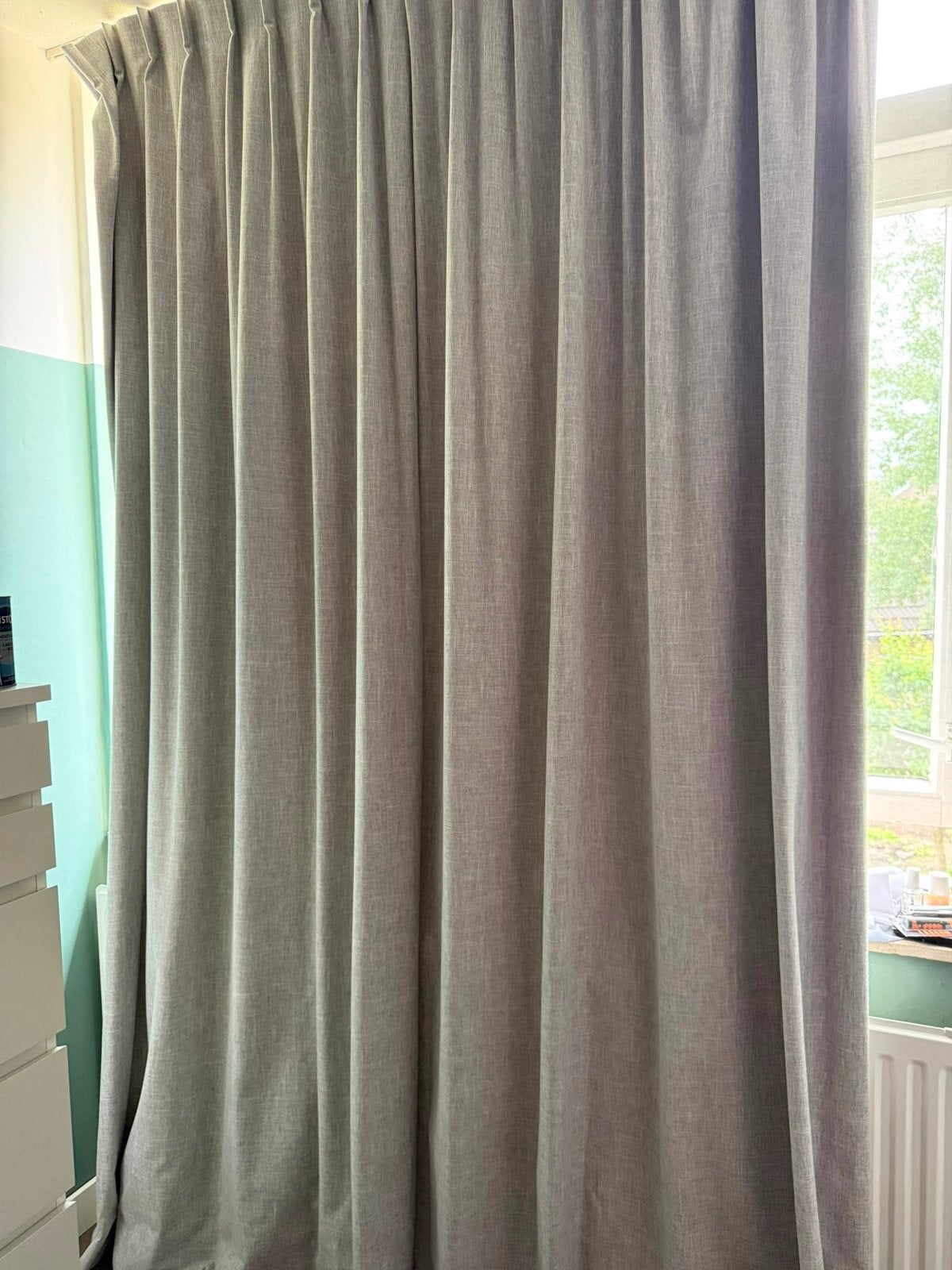 Verduisterende gordijnen, Huis en Inrichting, Stoffering | Gordijnen en Lamellen, Ophalen, 200 cm of meer, Zo goed als nieuw, 200 cm of meer