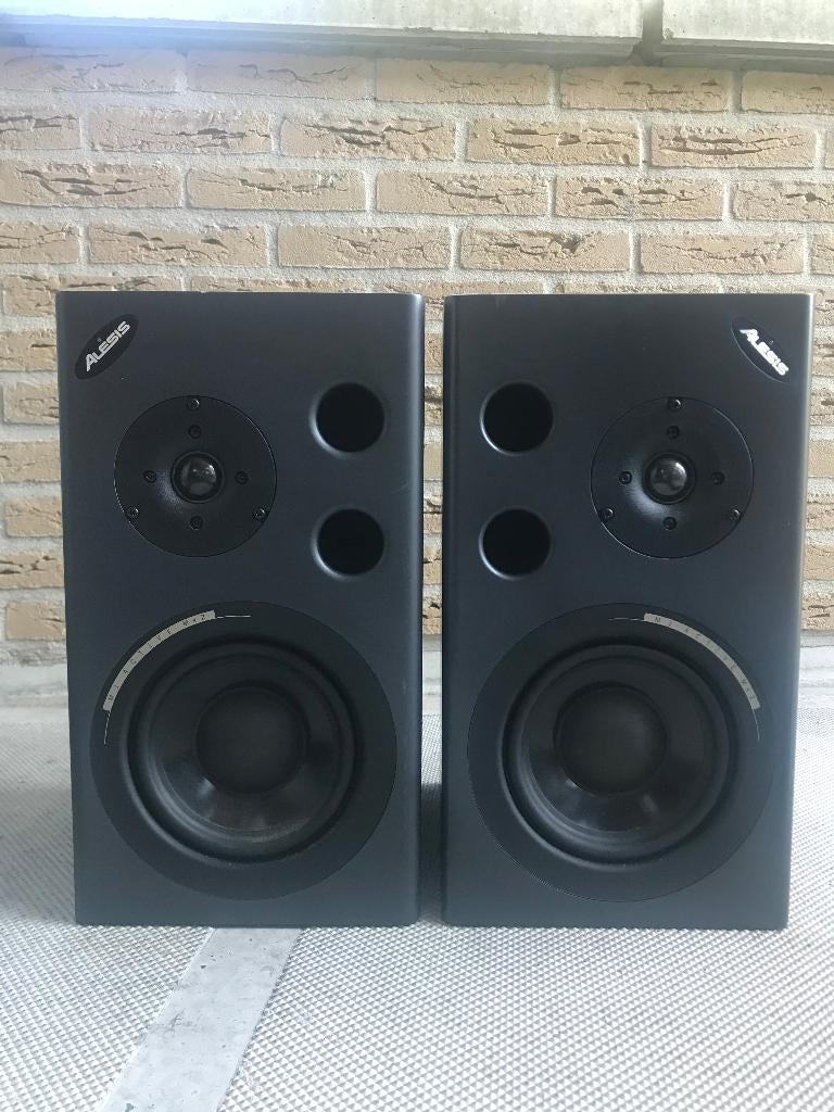 Alesis Active M1 Mk2 monitors, Overige merken, Gebruikt, Ophalen of Verzenden, 120 watt of meer