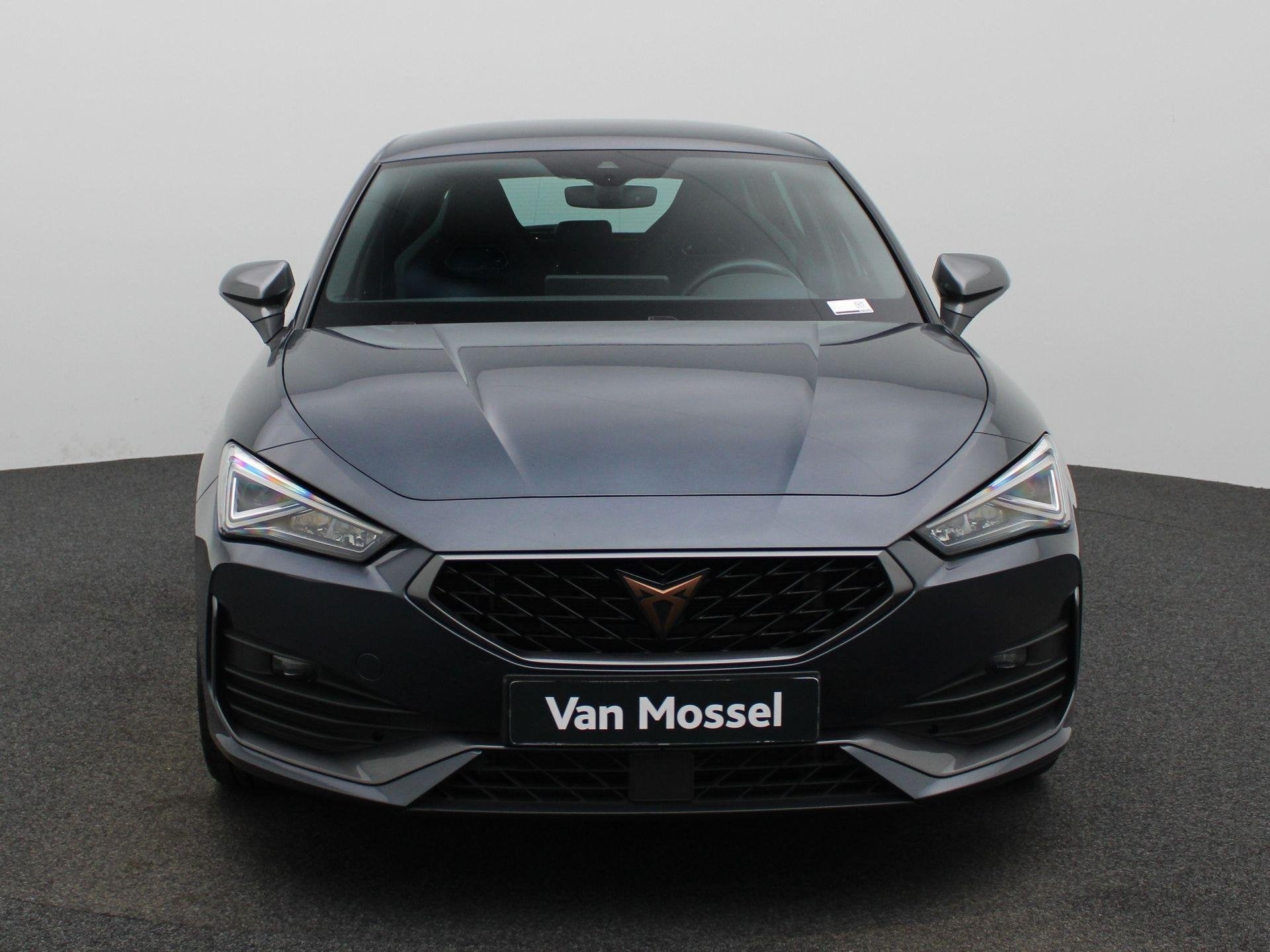 CUPRA Leon 1.4 e-Hybrid 150kW PHEV DSG, Auto's, 12 maanden, Stof, Gebruikt, Zwart