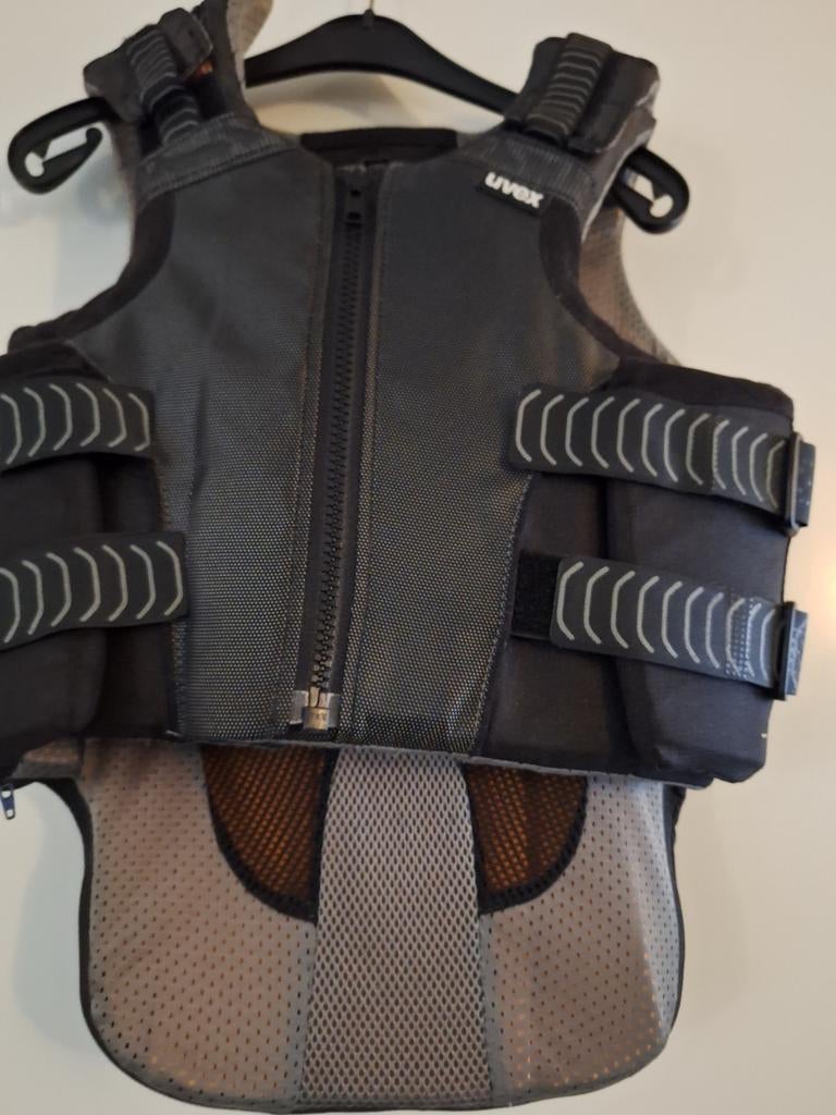 Bodyprotector, Dieren en Toebehoren, Paarden en Pony's | Beschermers, Ophalen of Verzenden, Zo goed als nieuw