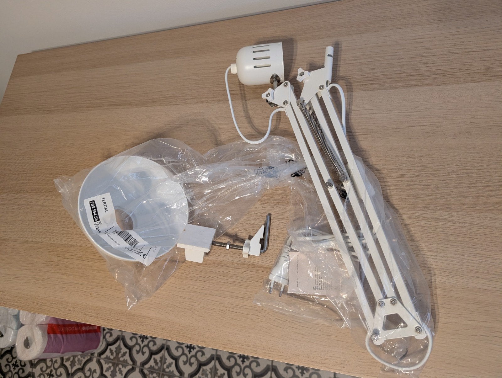 IKEA Tertial Bureaulamp - Wit, Nieuw in verpakking, Bureaulamp, Nieuw, Wit, Ophalen of Verzenden