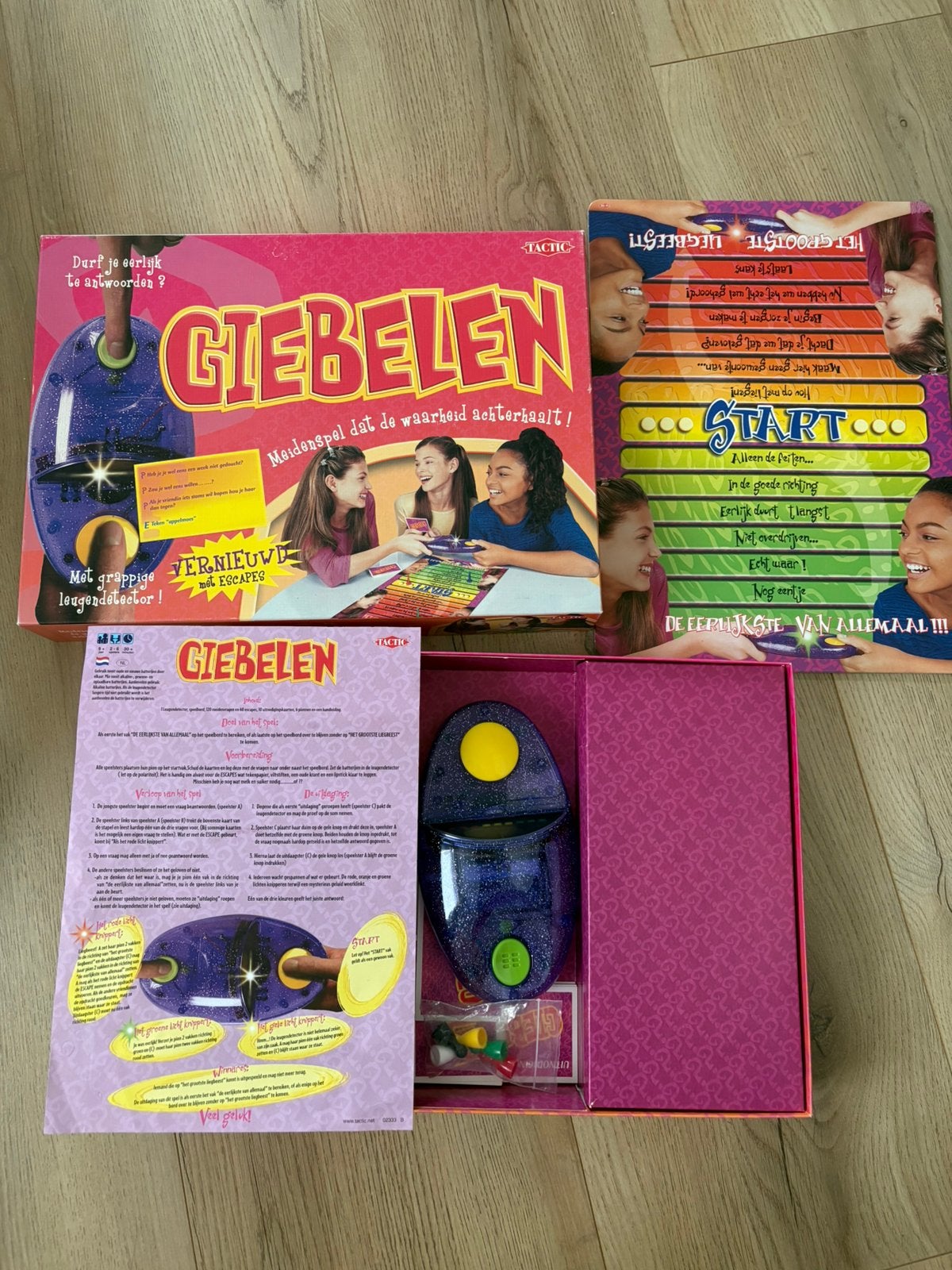 Giebelen, Ophalen of Verzenden, Zo goed als nieuw