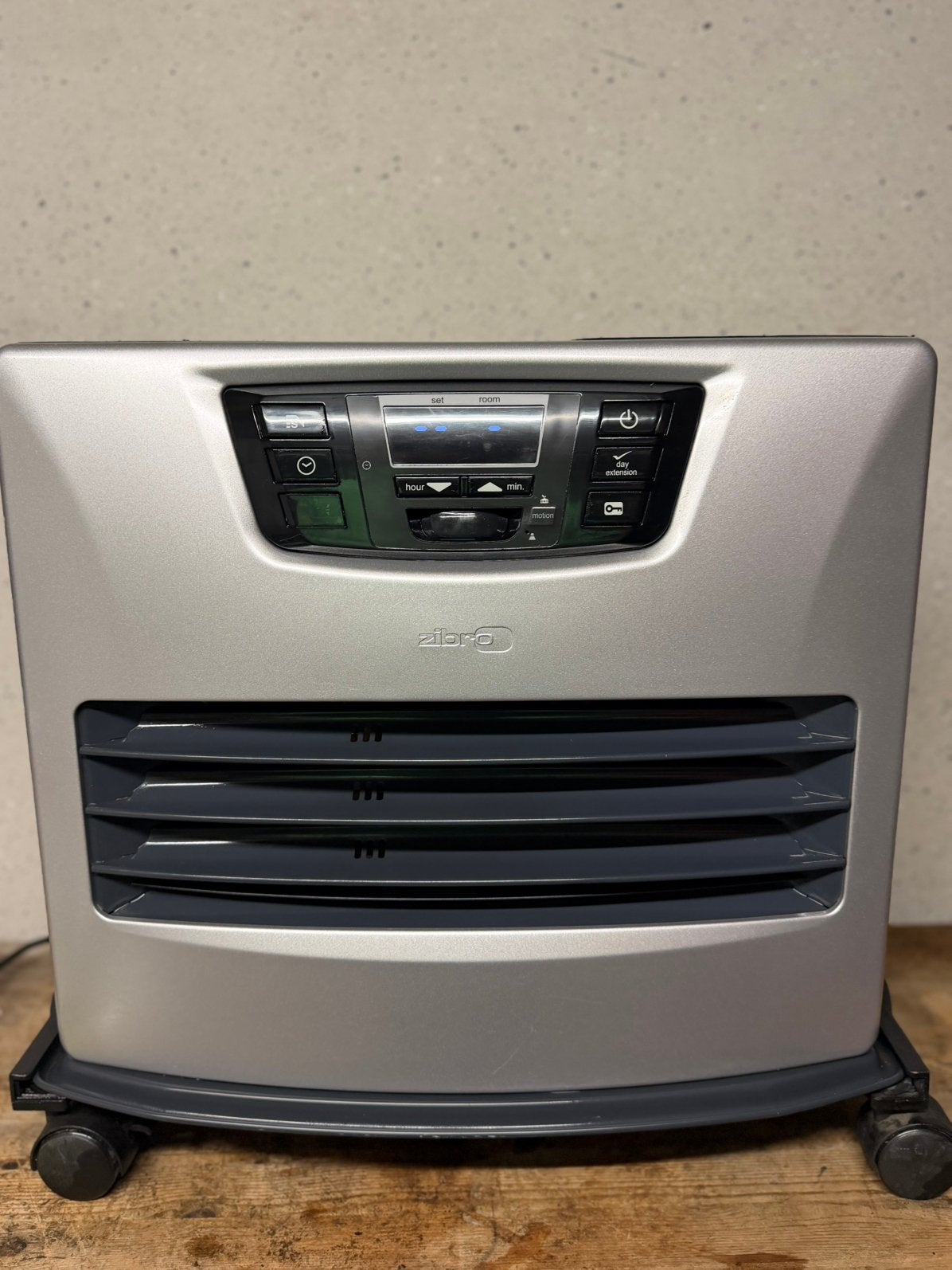 Zibro laserkachel 4,7 kw, Ophalen of Verzenden, Zo goed als nieuw, Overige brandstoffen, Petroleumkachel