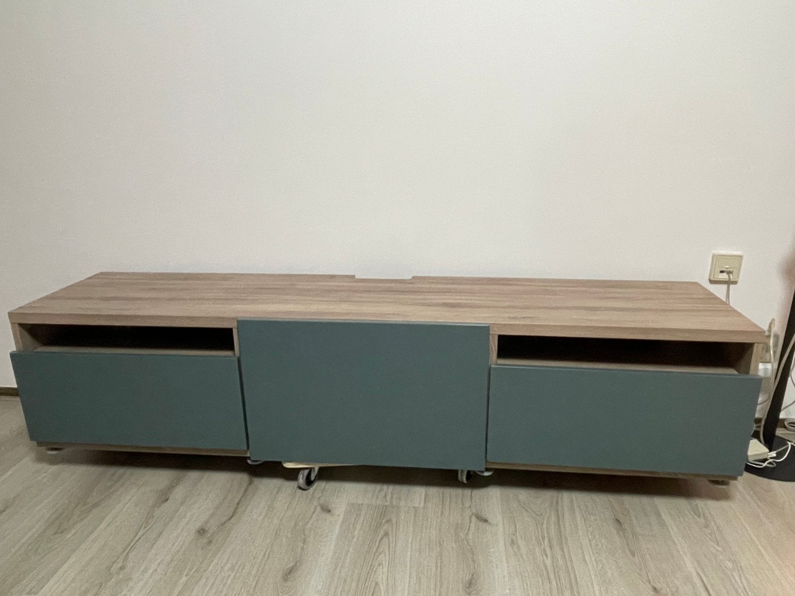 IKEA TV-tafel, Ophalen, Zo goed als nieuw, 25 tot 50 cm, Minder dan 100 cm