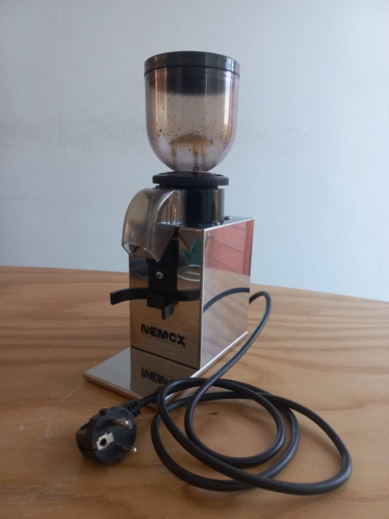 Nemox Lux bonenmaler / koffiemolen, Overige modellen, 10 kopjes of meer, Zo goed als nieuw, Koffiebonen