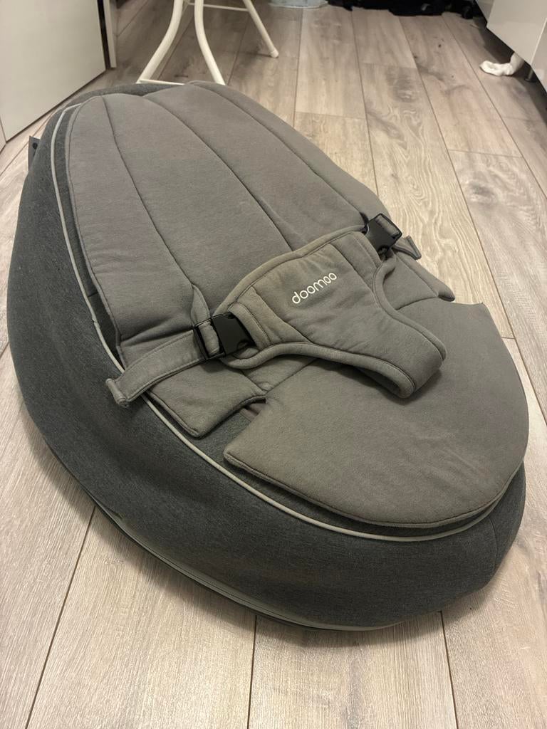 Doomoo baby Zitzak - Comfortabel en Compleet Uitwisbaar, Kinderen en Baby's, Wipstoeltjes, Ophalen of Verzenden, Gebruikt