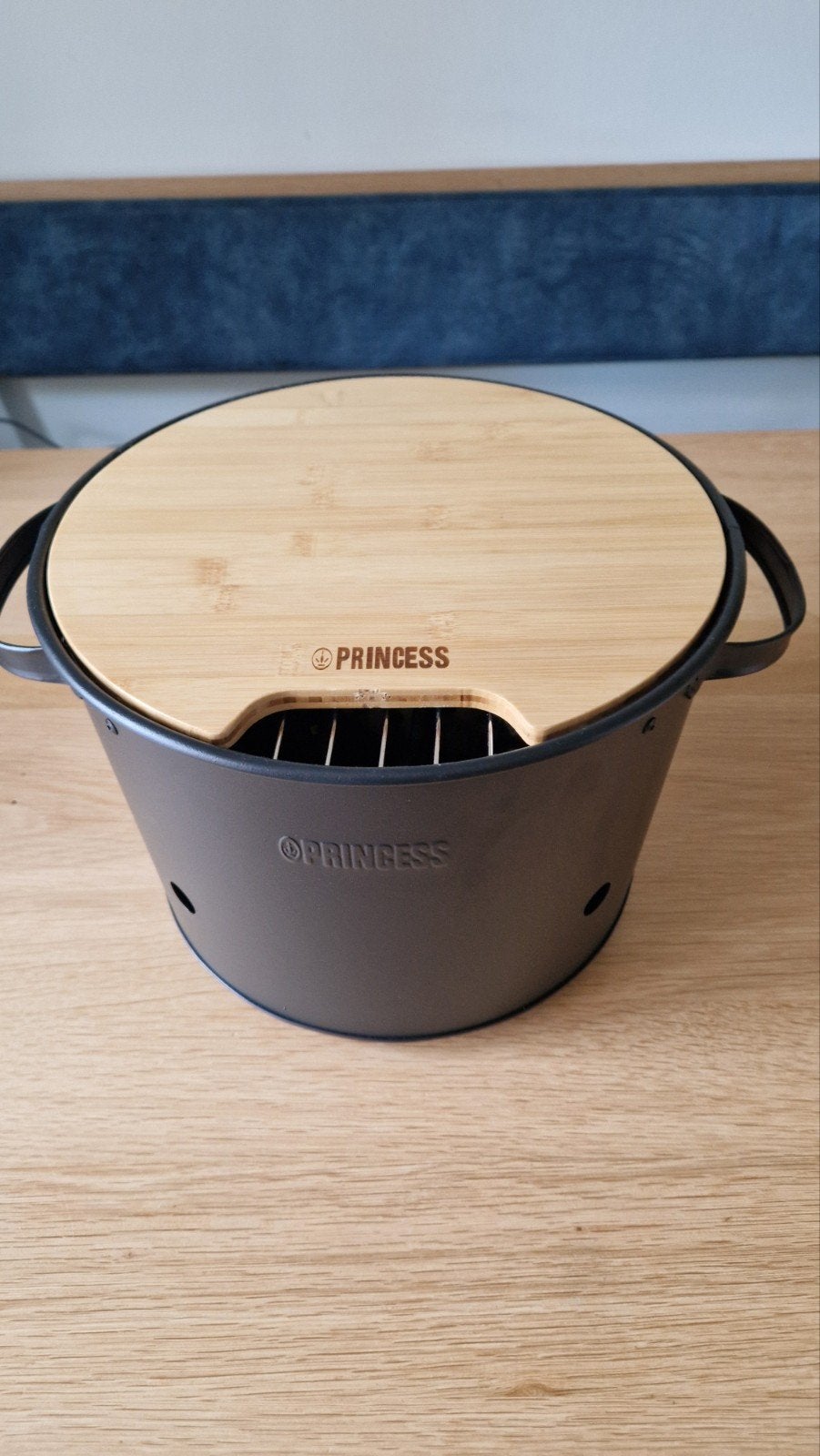 Princess Hybride BBQ: Elektrisch en Houtskool Grill, Ophalen, Zo goed als nieuw, Princess