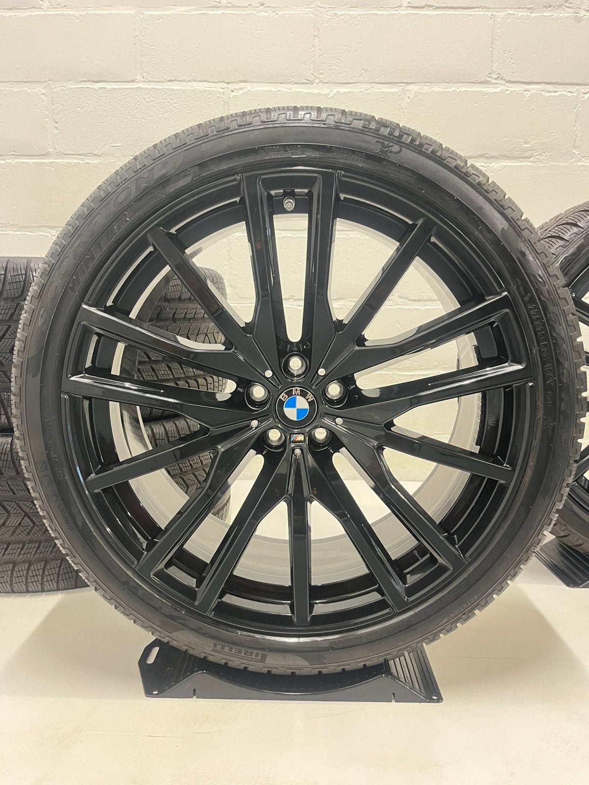 DEMO 22 INCH BMW 742M BLACK ORIGINEEL X5 G05 X6 G06 WINTER, Ophalen, 275 mm, Banden en Velgen, Overige maten