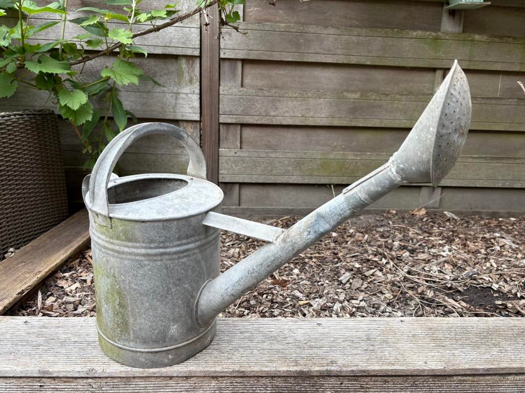 Zinken Gieter 6 liter, Tuin en Terras, Gieters, Ophalen of Verzenden, Gebruikt, Overige materialen