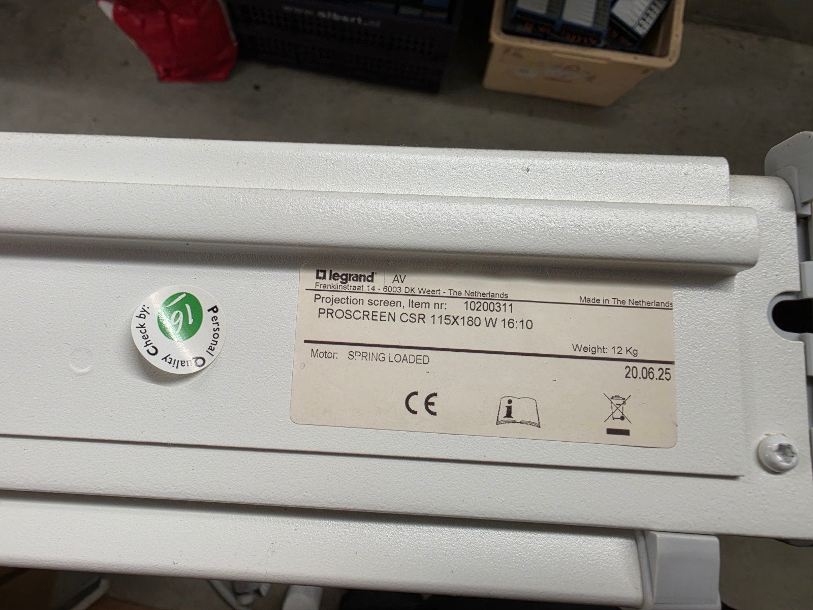Nieuw Legrand Beamer Scherm PROSCREEN CSR 115x180 16:10, Ophalen of Verzenden, Handmatig, Nieuw