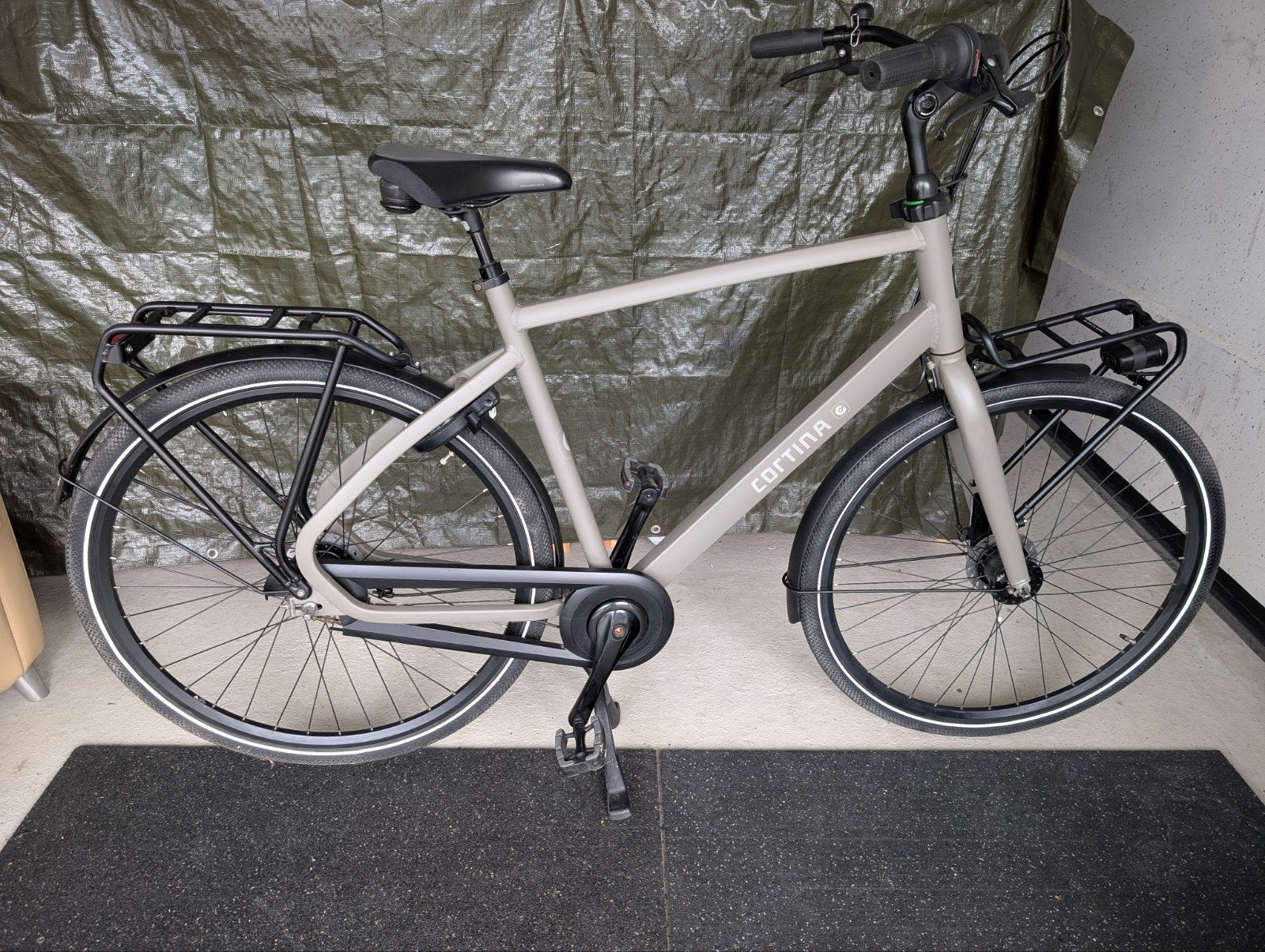 ZGAN Cortina Common 7 versnellingen 3 keer op gefietst, Versnellingen, Zo goed als nieuw, 57 tot 61 cm, Trommelrem