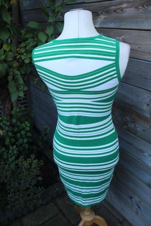 Jurk groen/ lime/ creme Karen Millen mt 3 (S) Vaste prijs AA, Karen Millen, Ophalen of Verzenden, Zo goed als nieuw, Knielengte