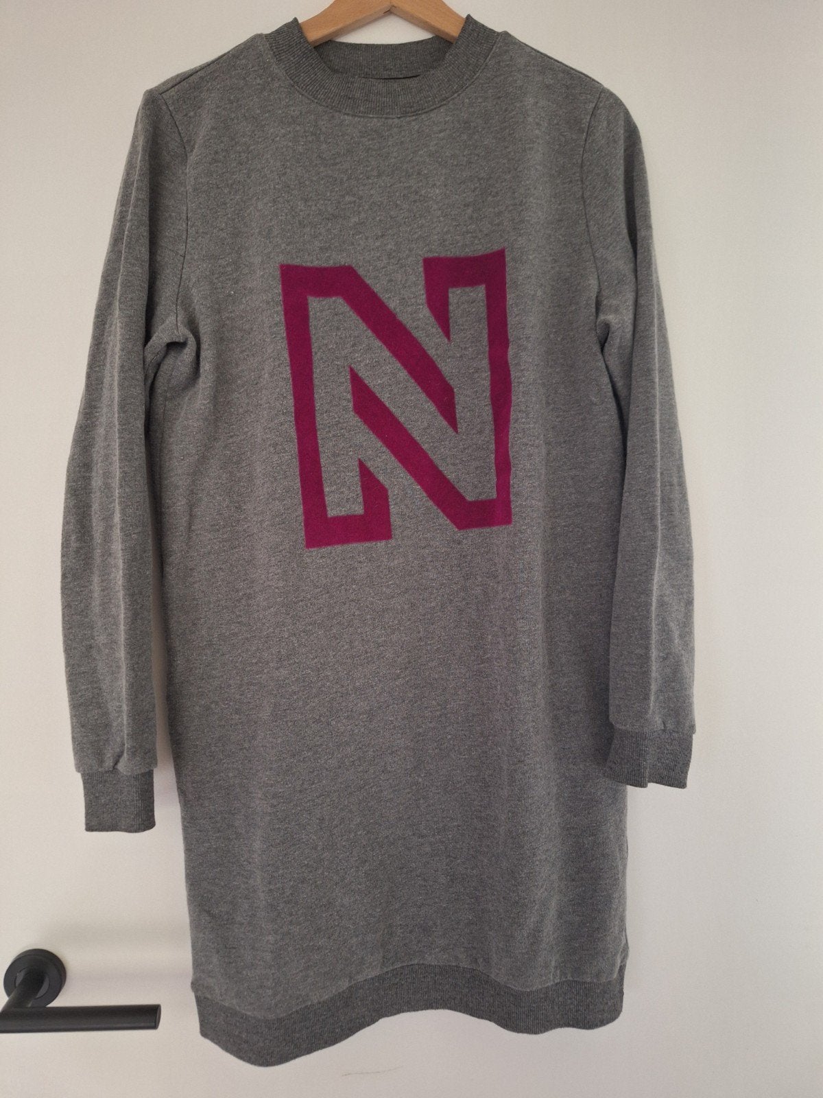 Nikkie lange trui / korte jurk maat M - amper gedragen, Kleding | Dames, Jurken, Maat 38/40 (M), Ophalen of Verzenden, Zo goed als nieuw