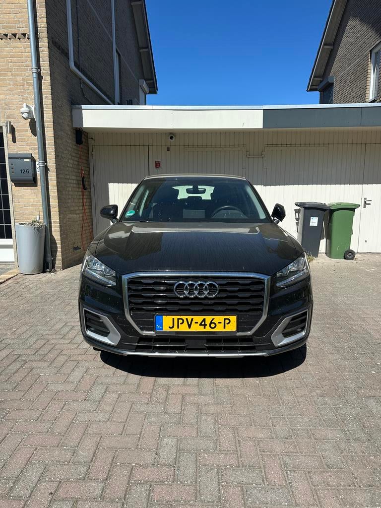 Audi Q2 1.4 Tfsi CoD 150pk 2017 Zwart, Auto's, Voorwielaandrijving, Stof, Q2, 4 cilinders