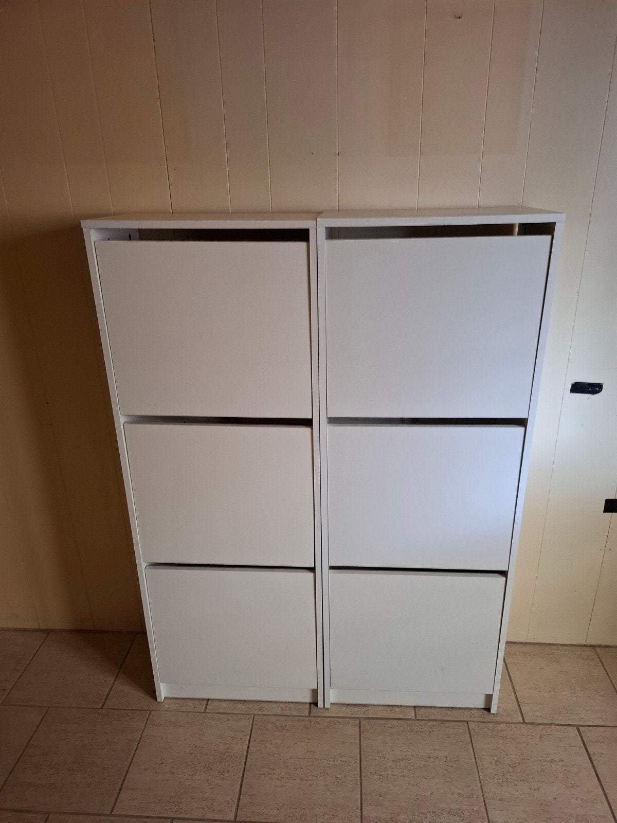 2 gebruikte schoenenkasten voor 24 paar schoenen, Ophalen, Gebruikt
