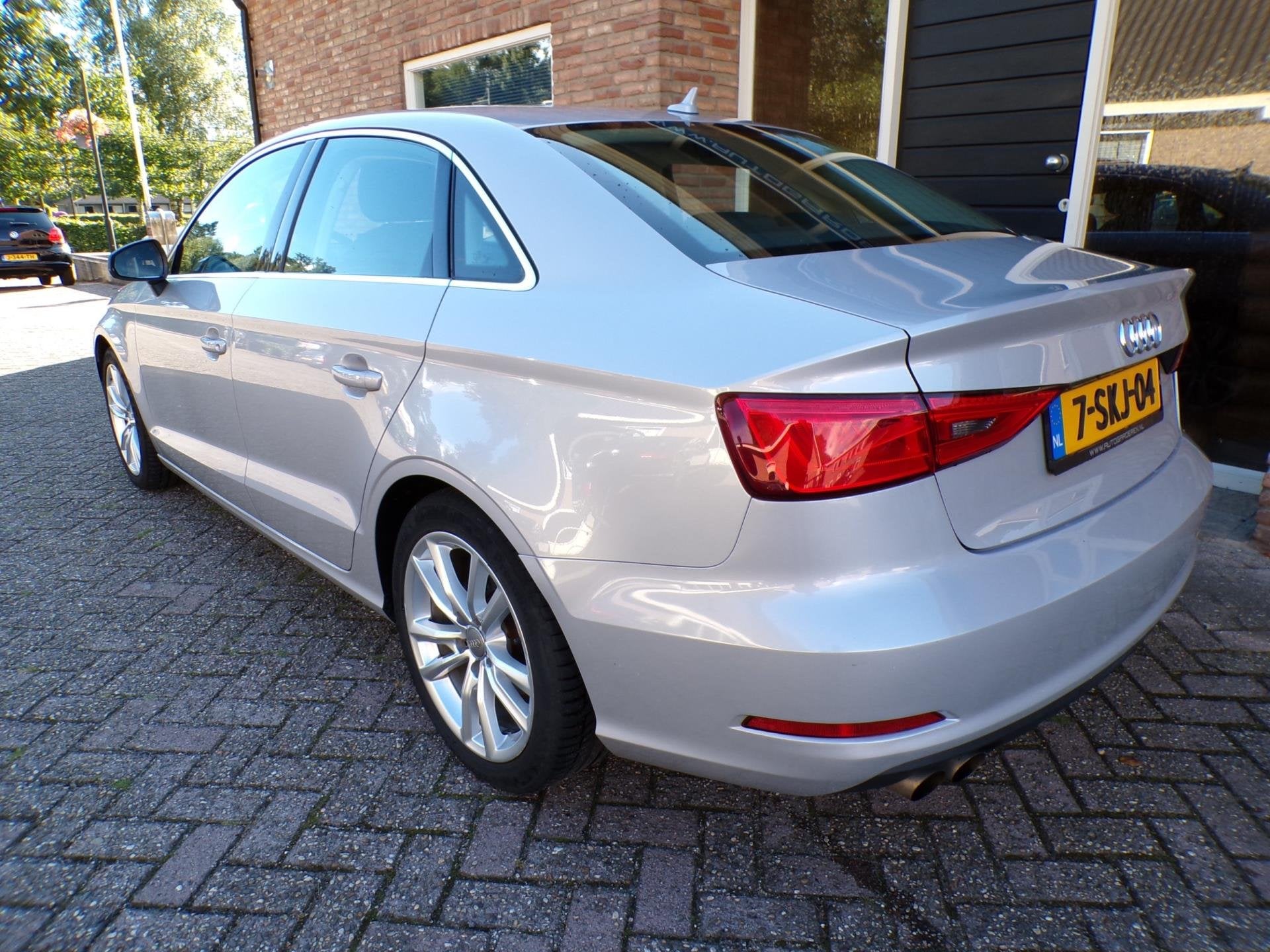 Audi A3 Limousine 1.4 TFSI CoD Attraction Pro Line Plus, Auto's, Dealer onderhouden, Stof, Gebruikt, 4 cilinders