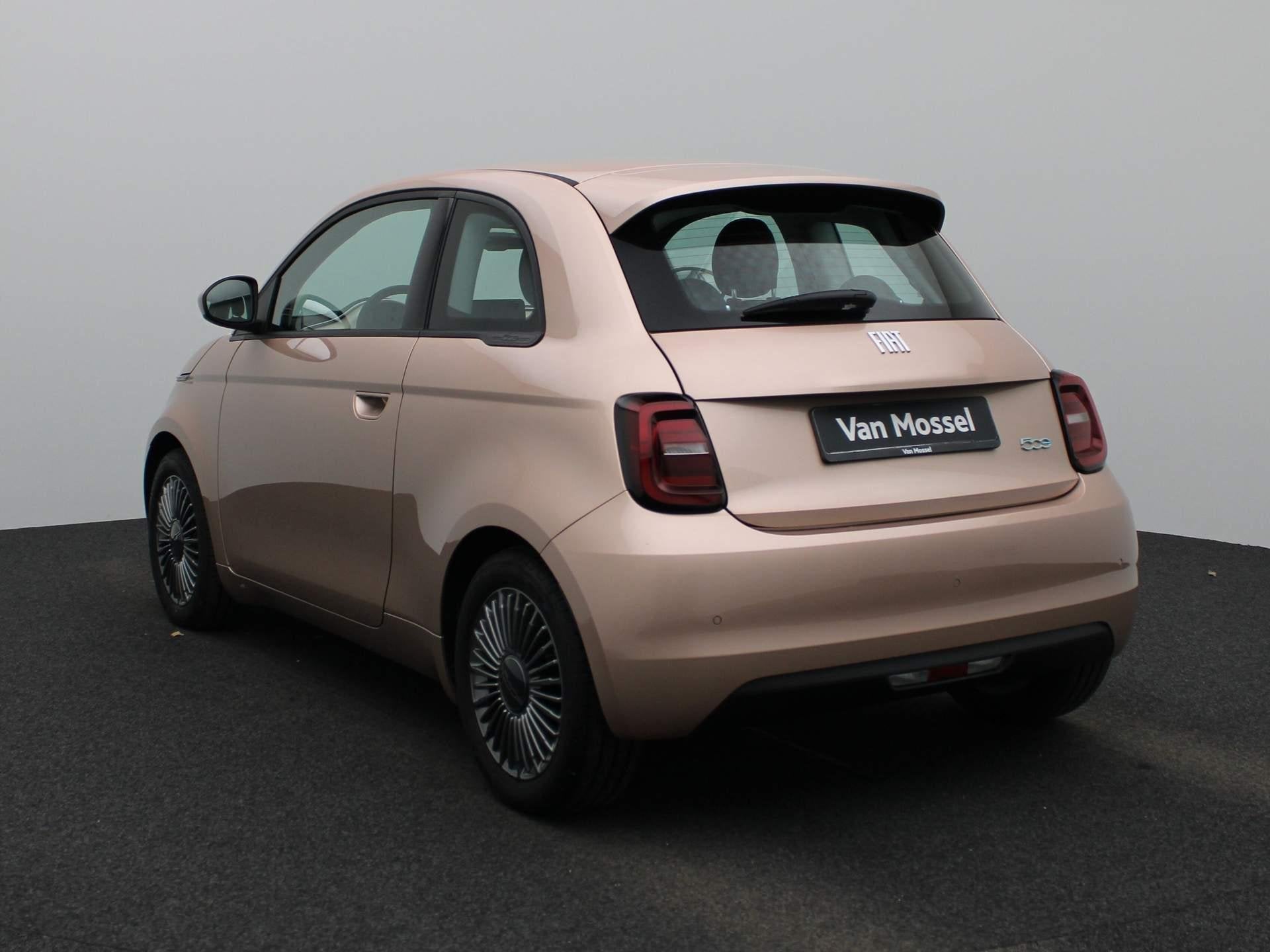 Fiat 500e Icon 42 kWh | Navigatie | Stoelverwarming | Parkee, Stof, 118 pk, Overige kleuren, 4 stoelen
