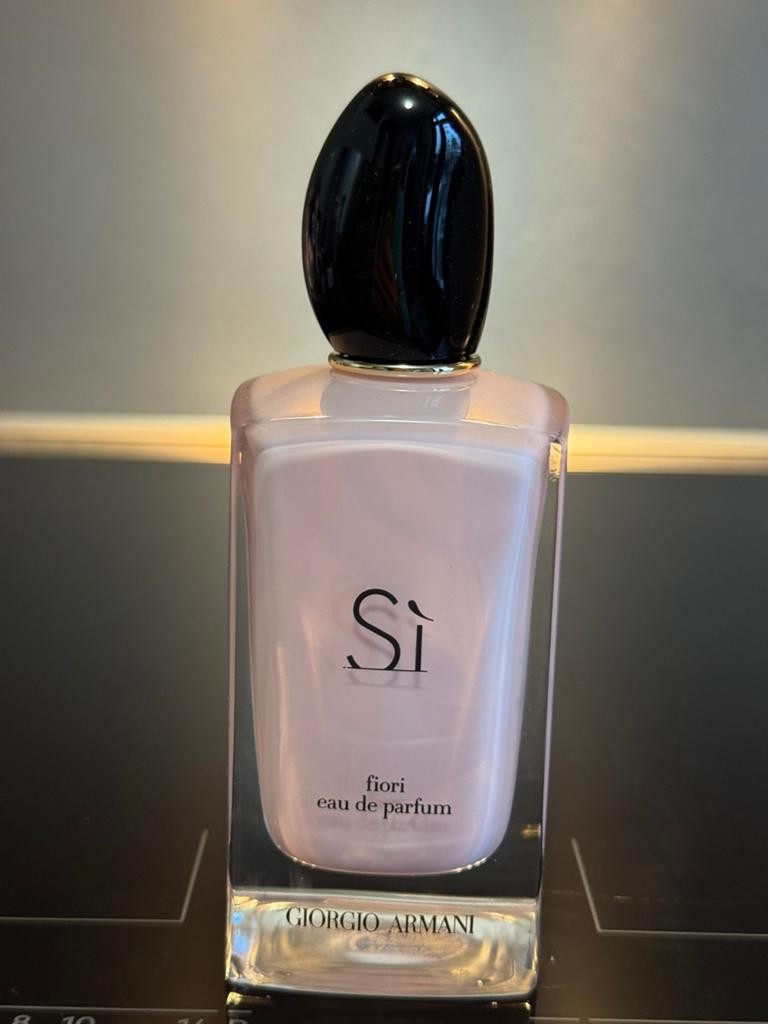 Armani si fiori 100ml eau de parfum, Ophalen of Verzenden, Nieuw