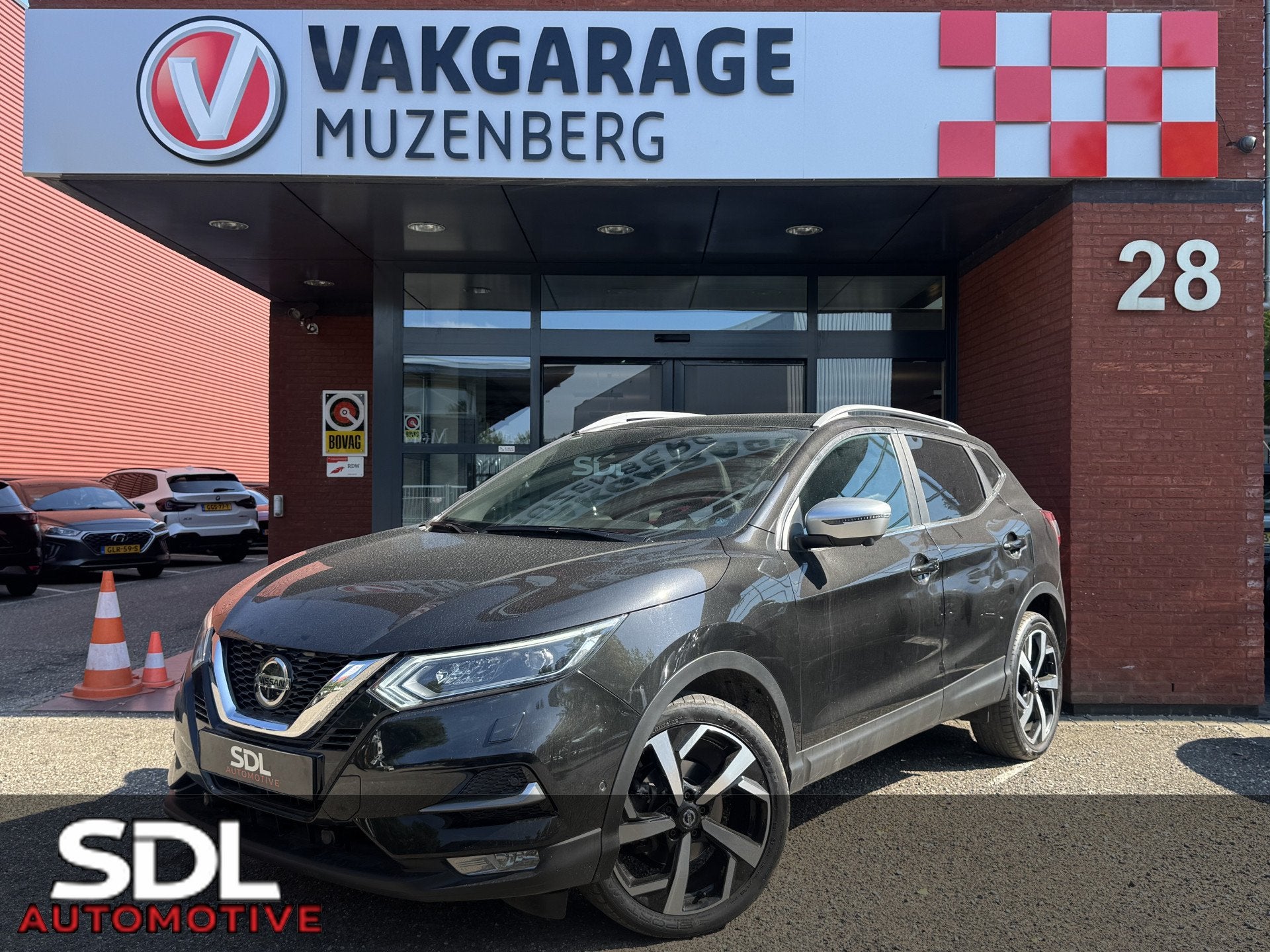 Nissan QASHQAI 1.3 DIG-T Tekna + // BOSE AUDIO // MEMORY SEA, Auto's, Nissan, Gebruikt, 4 cilinders, 1290 kg, 160 pk