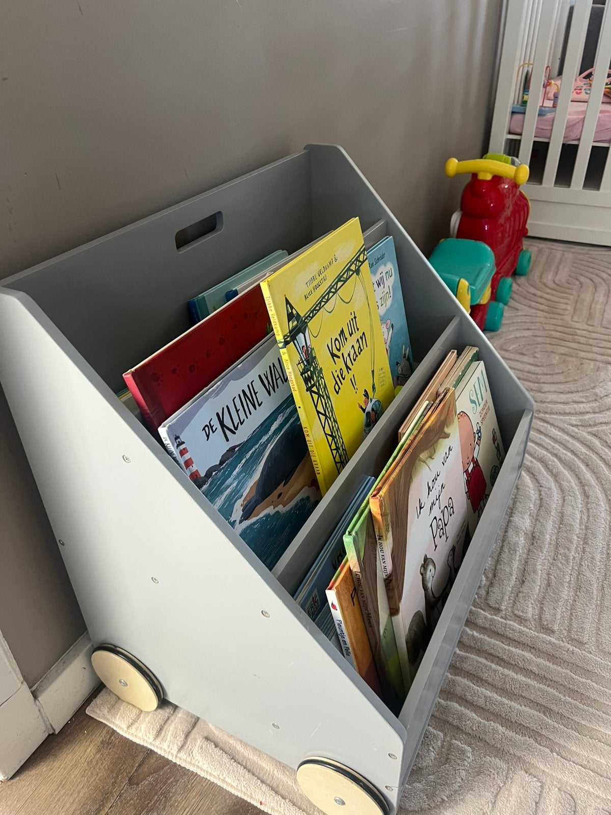 Bijna nieuw in staat️ kinderboekenkast, Ophalen of Verzenden, Zo goed als nieuw