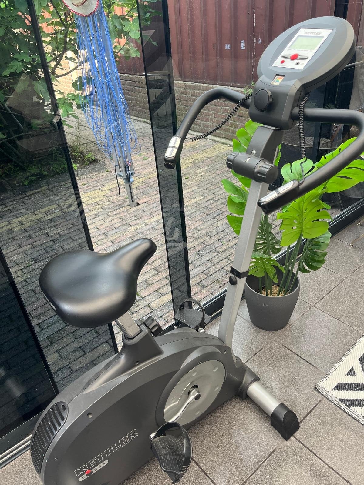 Kettler Hometrainer - Zo goed als nieuw, Ophalen, Zo goed als nieuw, Metaal, Benen