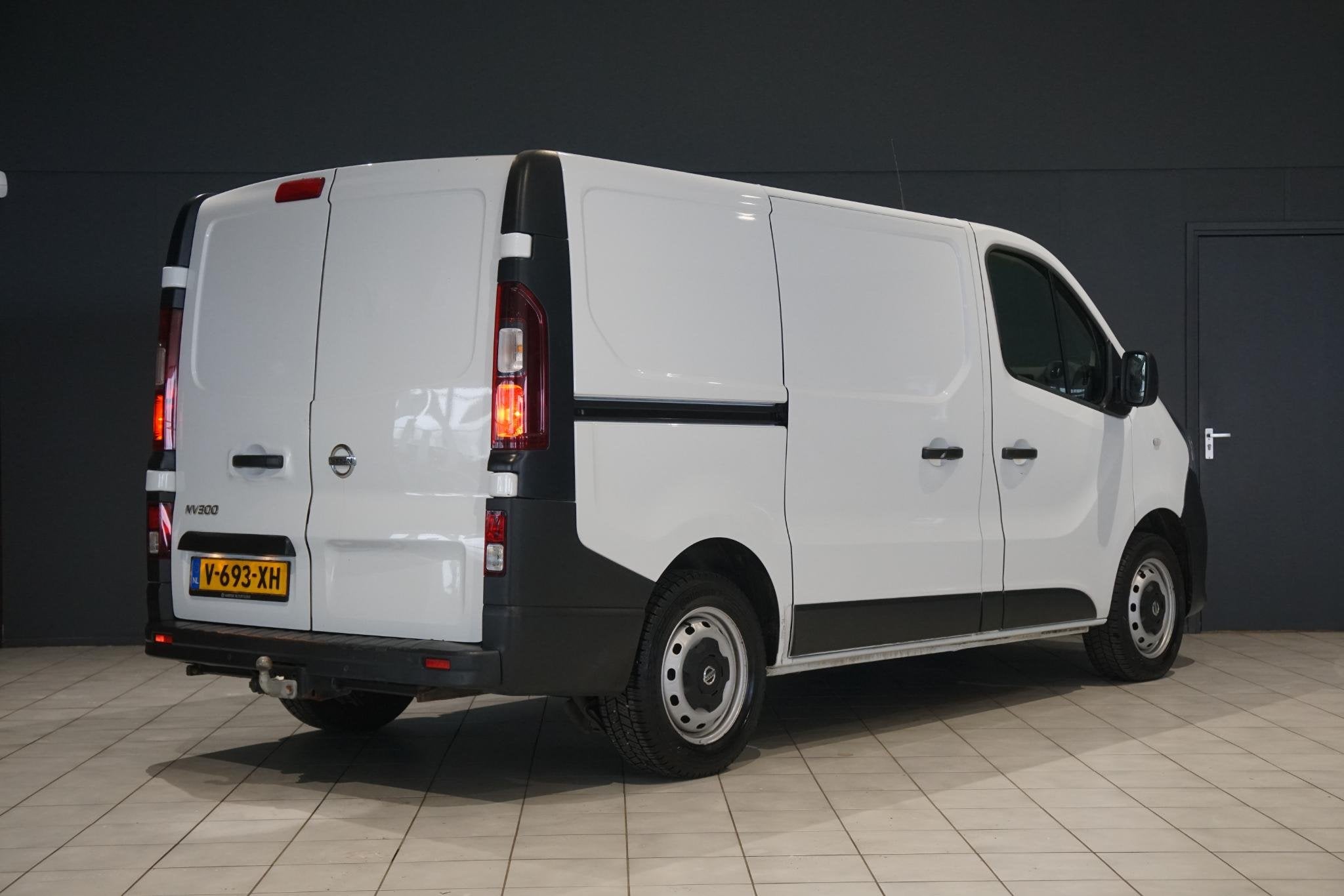 Nissan NV300 1.6 dCi 95 L1H1 Acenta *85.215KM* + EERSTE EIGE, Voorwielaandrijving, Gebruikt, Euro 6, 2000 kg