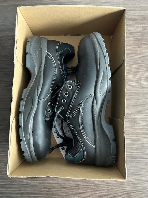 Werkschoenen laag maat 42, Ophalen of Verzenden, Nieuw