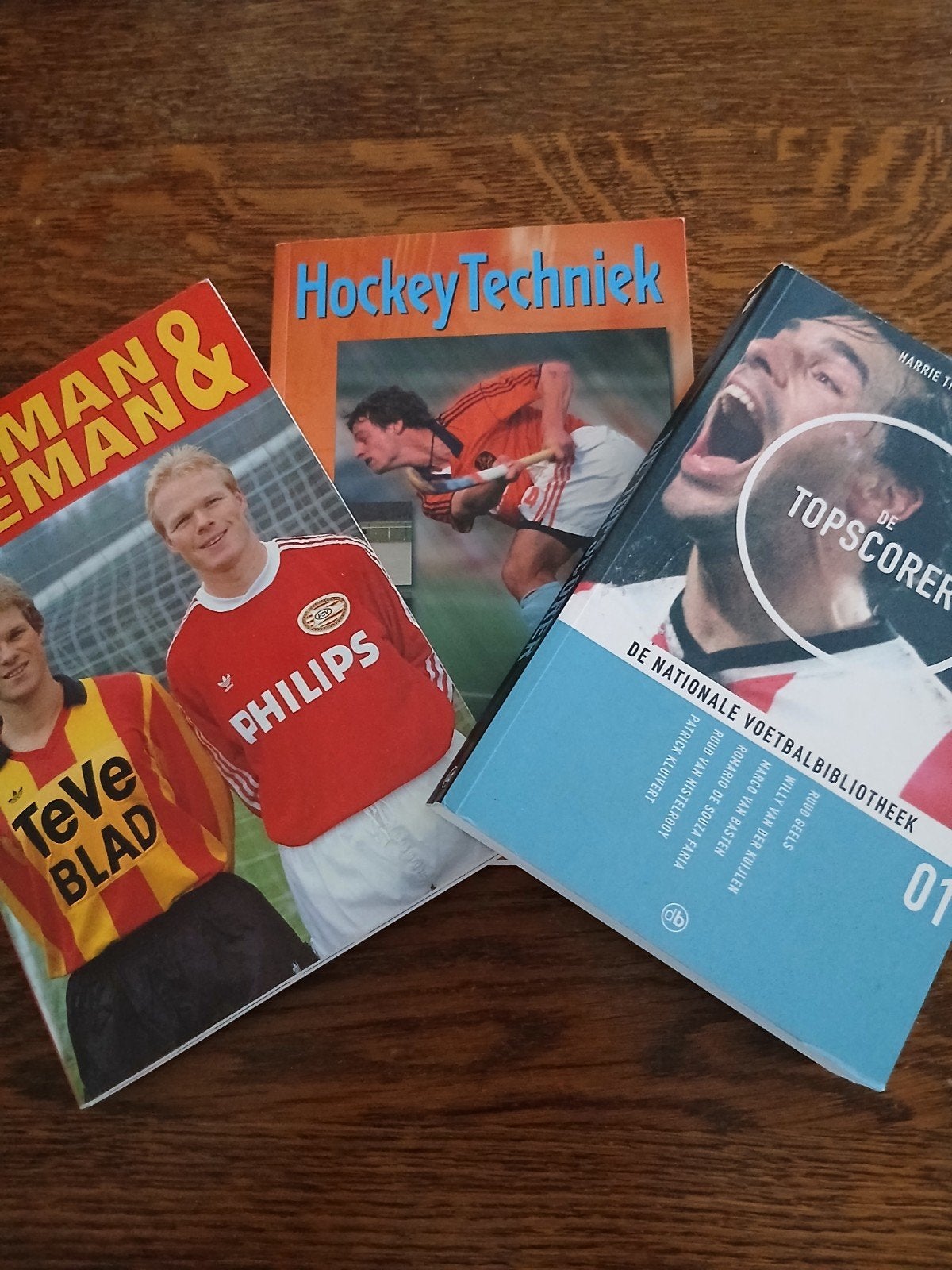 Voetbal - Hockey weetjes, Ophalen of Verzenden, Gelezen, Balsport