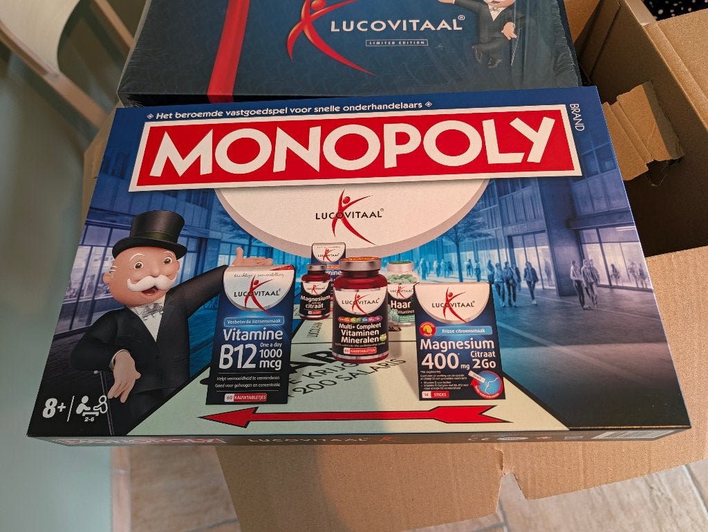 Monopoly Lucovitaal - Limited Edition Bordspel, Hobby en Vrije tijd, Een of twee spelers, Ophalen of Verzenden, Nieuw, Hasbro