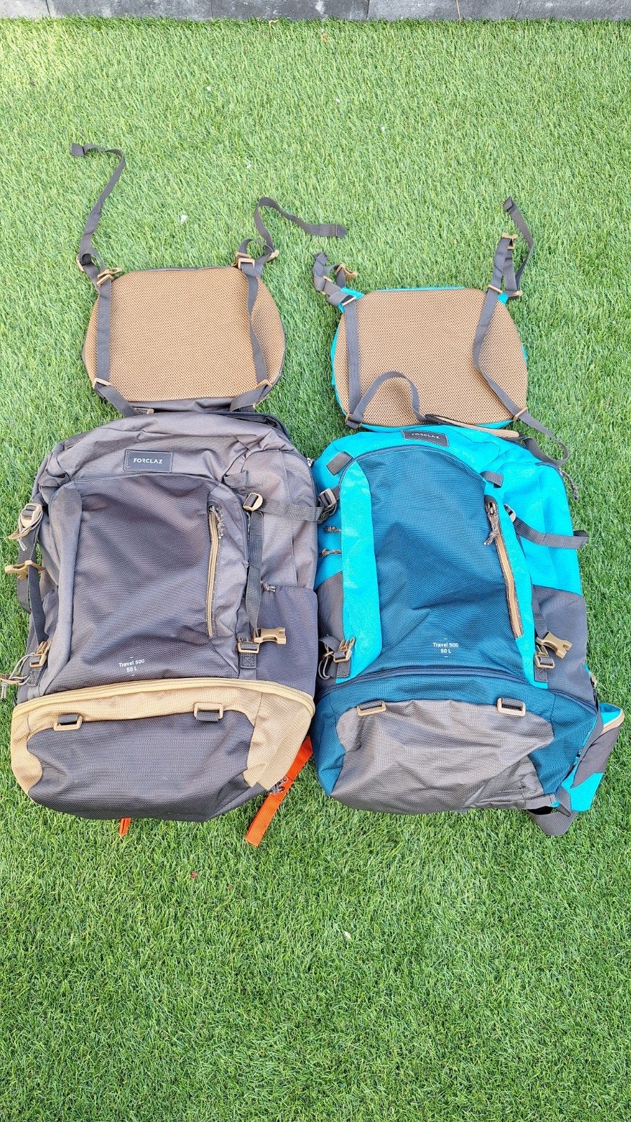 Twee Forclaz Trekking Rugzakken - 50L, Gebruikt, 25 tot 40 cm, Waterdicht, 60 cm of meer