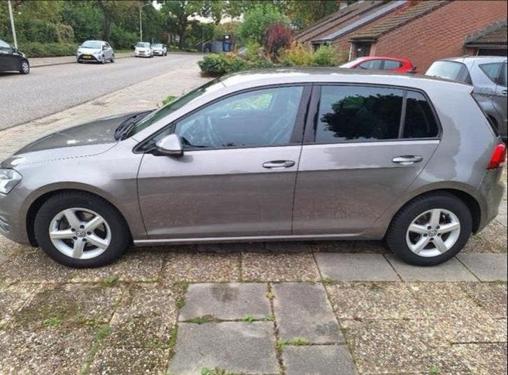 Volkswagen Golf 1.2 TSI 77KW 5D DSG 2013 Grijs, 4 cilinders, 620 kg, 49 €/maand, Origineel Nederlands